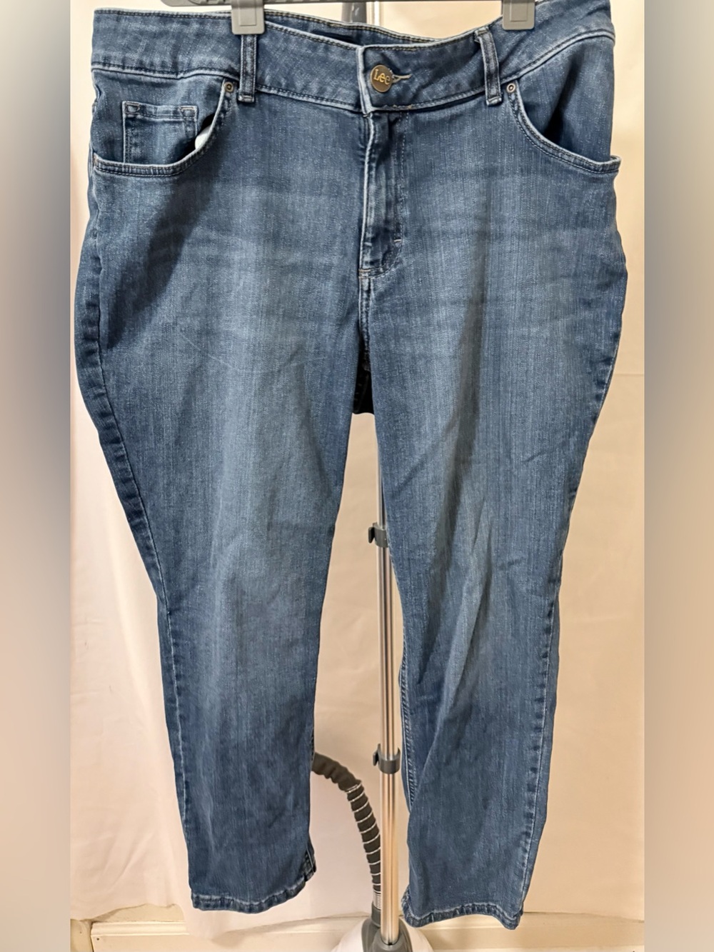 Lee Mid Blue Straight-Leg Jeans